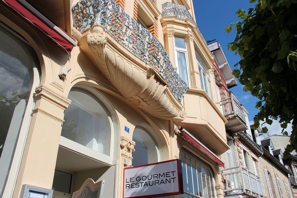 Albert Premier Hotel Bagnoles-de-l'Orne ภายนอก รูปภาพ